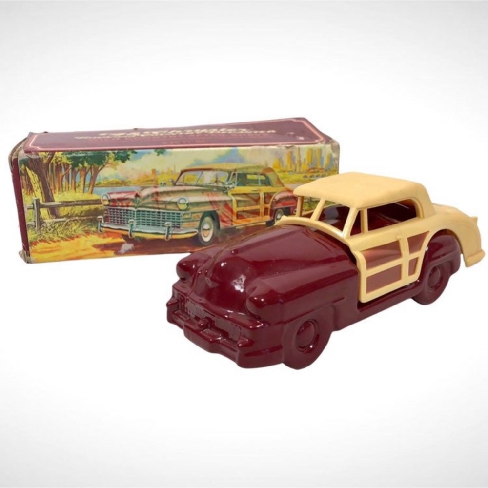 Avon '48 Chrysler Town and Country Decanter 4.25 oz VINTAGE!
